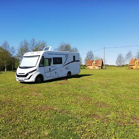 Kuelalistemaja Moisa Kaempingud Campsite *