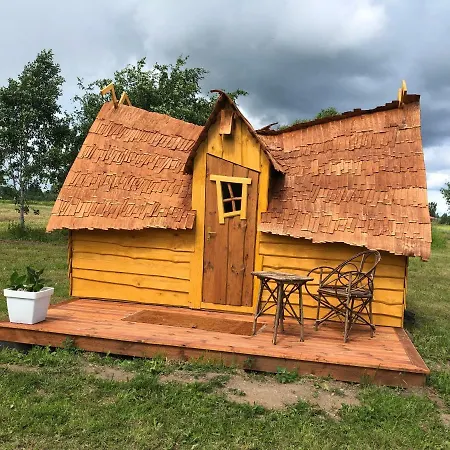 Кемпинг Kuelalistemaja Moisa Kaempingud Kadrina